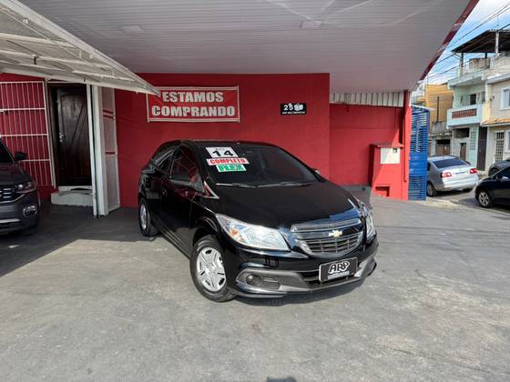 CHEVROLET ONIX 1.0 MPFI LT 8V FLEX 4P MANUAL CHEVROLET ONIX 1.0 MPFI LT 8V FLEX 4P MANUAL